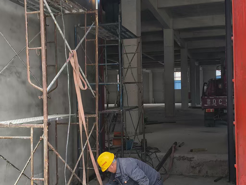 沂南面粉厂安装韩强智能液压货梯